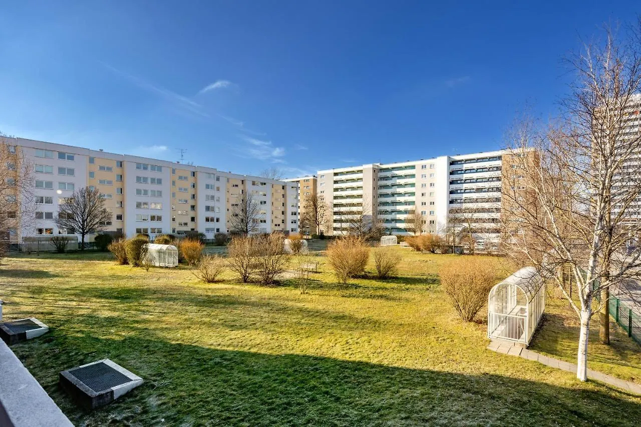 Sweethome - Business Apartment Mit Kuche Und Balkon München